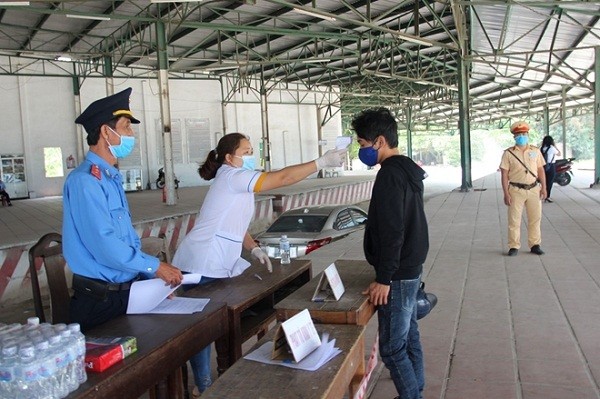 Tỉnh TT- Huế đã cho kích hoạt ngay 3 trạm kiểm soát dịch tại Phú Lộc, thị xã Hương Thủy và Ga Huế để kiểm tra, giám sát, kiểm soát dịch bệnh