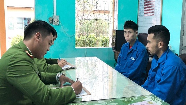 Hai đối tượng Quách Văn Chính và Dương Văn Quân khai nhận tại cơ quan Công an