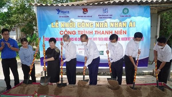 Lãnh đạo Trung ương và địa phương khởi công nhà nhân ái tại xã Quảng Lợi, huyện Quảng Điền, Thừa Thiên Huế.