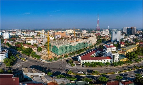 Trong năm 2022 thành phố Huế có 12/12 chỉ tiêu kinh tế - xã hội đạt và vượt kế hoạch, đô thị Huế ngày càng khang trang. (Ảnh Ng. Phong) 