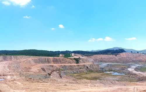 Chủ tịch tỉnh Thừa Thiên Huế chỉ đạo các sở, ban ngành phối hợp ngăn chặn, xử lý nghiêm tình trạng bảo kê, can thiệp vào quá trình đấu giá quyền khai thác mỏ khoáng sản.