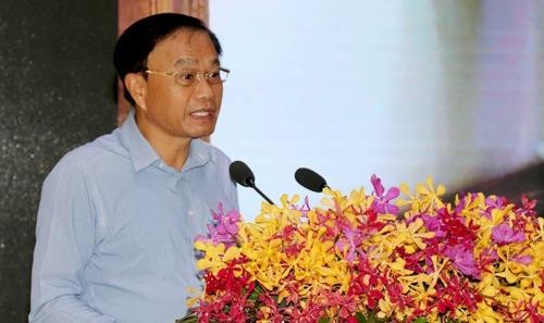 Chủ tịch UBND tỉnh Đồng Tháp Nguyễn Văn Dương phát biểu chỉ đạo. Ảnh: Nguyệt Ánh