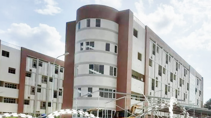 Bệnh viện dã chiến số 7 điều trị bệnh nhân COVID -19 được đặt tại Trường Đại học Tiền Giang. 