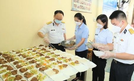 Tổng Công ty Tân Cảng Sài Gòn trao tặng 1 tỷ đồng cho trẻ em mồ côi và người nghèo tại TP Hồ Chí Minh