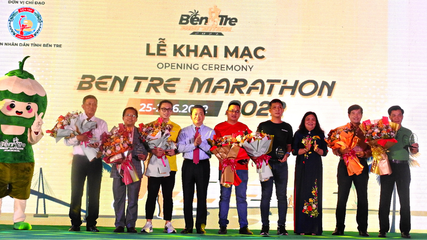 Khai mạc giải Bến Tre Marathon 2022 – Chạy vì niềm tự hào dân tộc