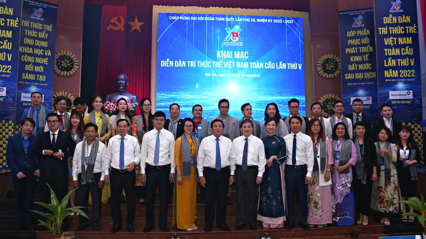 Khai mạc Diễn đàn Trí thức trẻ Việt Nam toàn cầu tại Bến Tre