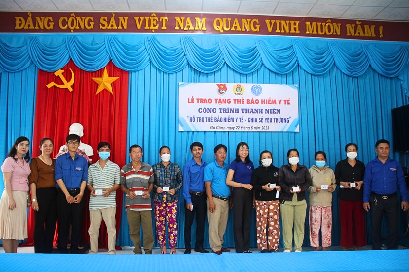 BHXH tỉnh Tiền Giang: Hỗ trợ thẻ bảo hiểm y tế - Chia sẻ yêu thương
