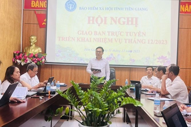 Ông Võ Khánh Bình - Giám đốc BHXH tỉnh phát biểu chỉ đạo.