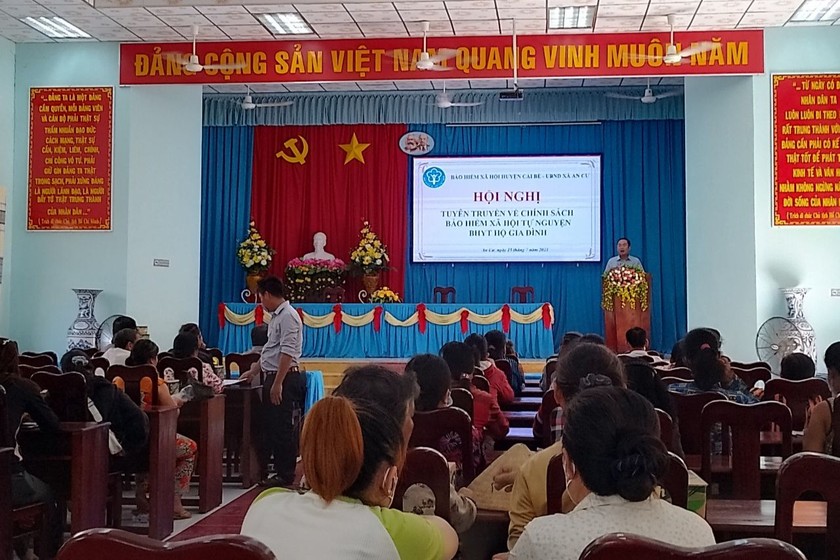 BHXH huyện Cái Bè, tỉnh Tiền Giang đạt 100% chỉ tiêu số người tham gia BHXH