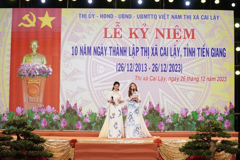 Trọng thể kỷ niệm 10 năm thành lập Thị xã Cai Lậy, tỉnh Tiền Giang