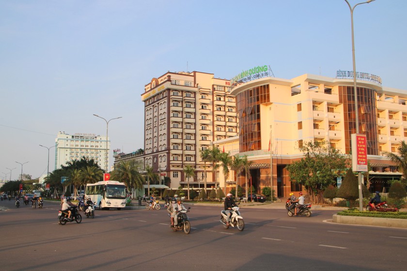 Tỉnh Bình Định đã có chủ trương di dời 3 khách sạn ven biển là Hải Âu, Hoàng Yến, Bình Dương để làm công viên.