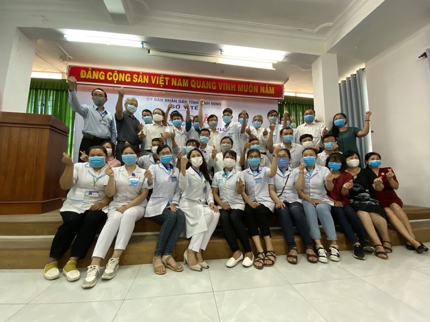 Đến nay, tỉnh Bình Định đã có 26 nhân viên y tế ra Đà Nẵng hỗ trợ chống dịch Covid-19.