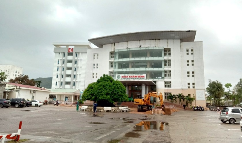 Bệnh viện Đa khoa tỉnh Bình Định gặp khó khăn trong việc mua sắm vật tư y tế kỹ thuật cao.
