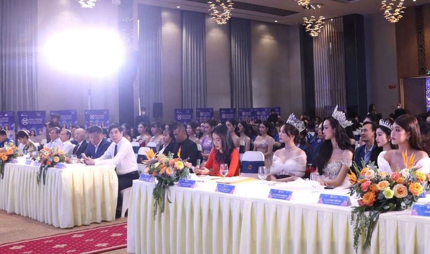 Quang cảnh lễ ra mắt vòng chung kết toàn quốc Miss World Vietnam 2023.
