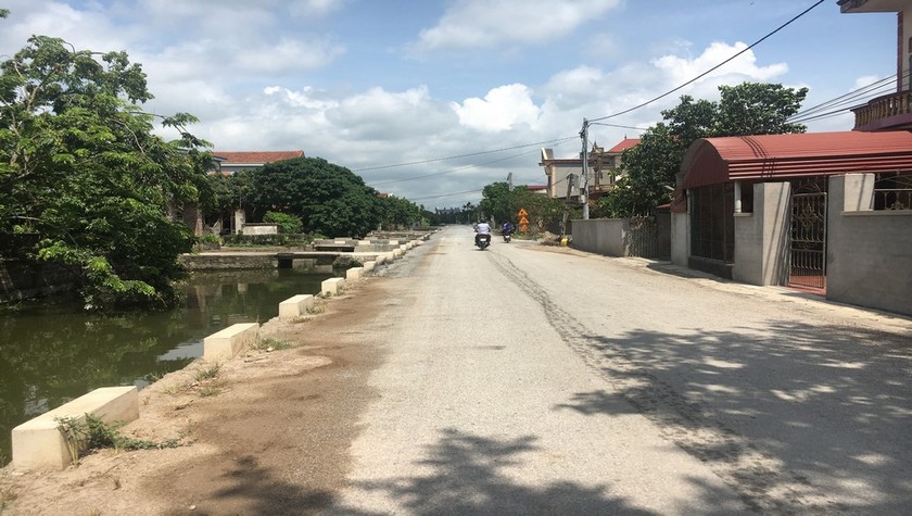 Hưng Yên: Đường giao thông nông thôn vừa đưa vào sử dụng đã xuống cấp, kém chất lượng