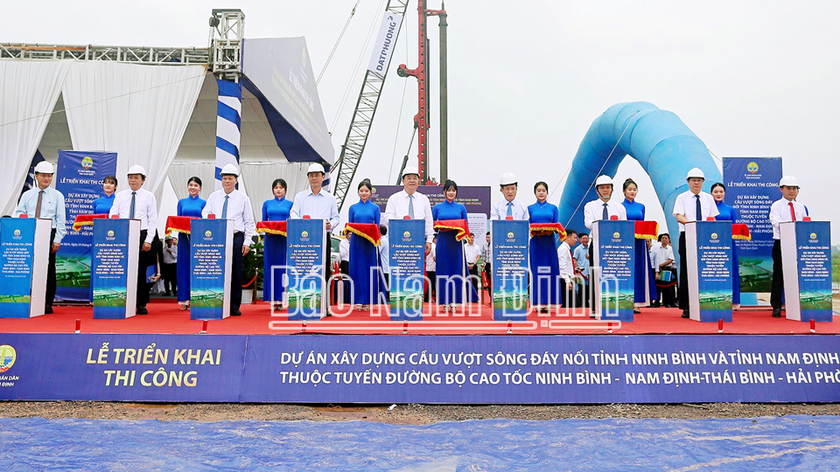 Khởi công dự án xây dựng cầu vượt sông Đáy nối Nam Định với Ninh Bình