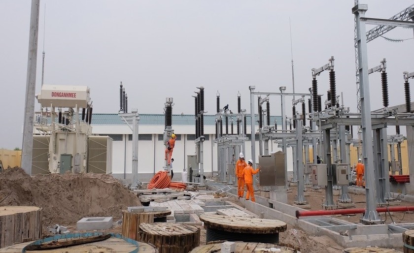 Điện lực Nam Định đẩy nhanh tiến độ dự án xây dựng đường dây và trạm biến áp 110kV Đông Bình