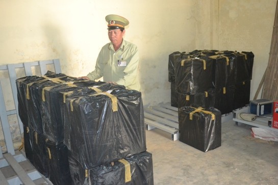 Đà Nẵng: Bắt giữ 12.500 bao thuốc lá nhập nhậu