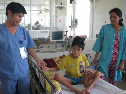 Đà Nẵng: Cứu thành công bệnh nhi sốt xuất huyết Dengue thể não