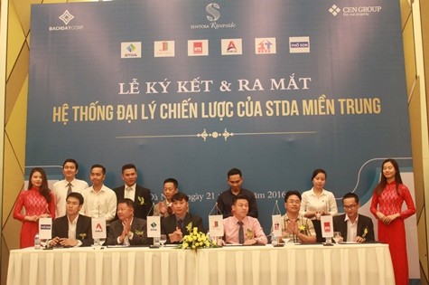 Lễ ký kết trở thành Đại lý của STDA miền Trung