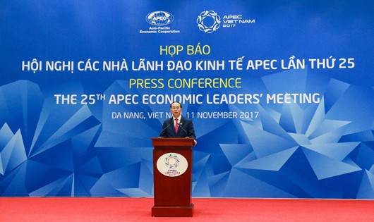 Chủ tịch nước Trần Đại Quang chủ trì họp báo kết thúc Hội nghị các nhà lãnh đạo kinh tế APEC lần thứ 25.
