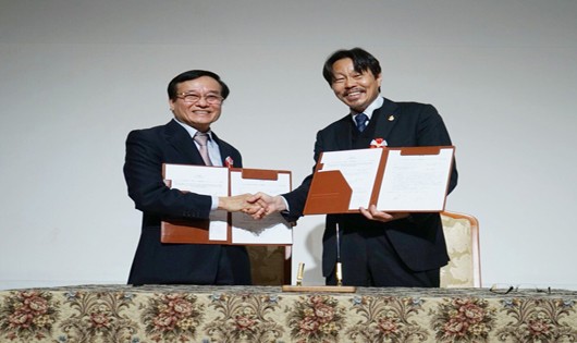 Lễ ký kết tiếp nhận sinh viên Điều dưỡng thực tập nghề hưởng lượng tại Nhật