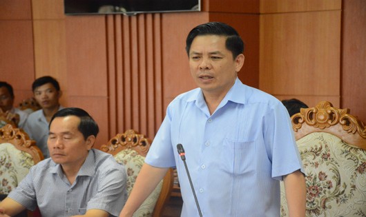 Bộ trưởng Nguyễn Văn Thể làm việc với đại diện 3 tỉnh thành có cao tốc Đà Nẵng- Quảng Ngãi đi qua.