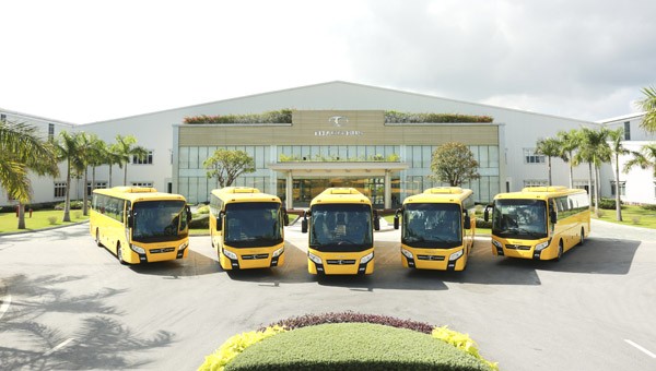 Lô xe bus Thaco thương hiệu Việt Nam xuất khẩu sang Philippines