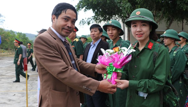 1 trong 15 cô gái tham gia nhập ngũ năm nay tại miền Trung - Tây Nguyên