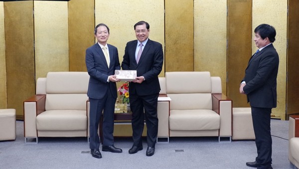 Chủ tịch Huỳnh Đức Thơ tiếp và làm việc với tân Tổng Lãnh sự Hàn Quốc Ahn Min Sik