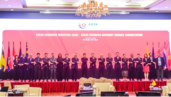 Các Bộ trưởng Kinh tế ASEAN nhóm họp tại Đà Nẵng