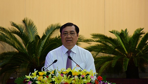 Chủ tịch UBND TP Đà Nẵng Huỳnh Đức Thơ phát biểu trong phiên chất vấn ngày 8/7