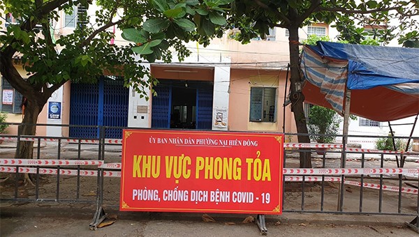 Một khu dân cư tại Đà Nẵng cách ly y tế tập trung để kiểm soát dịch bệnh Covid-19