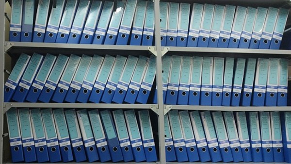 Một góc lưu trữ hồ sơ giấy tại kho lưu trữ điện lực Tp. Quảng Ngãi