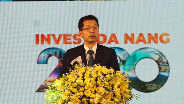 Bí thư Thành ủy Nguyễn Văn Quảng phát biểu tại Hội nghị.
