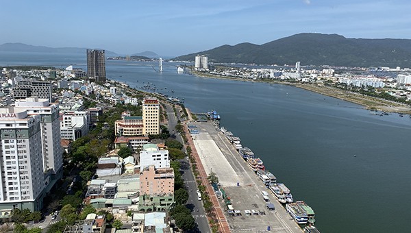Bác đề xuất mở tuyến vận tải hàng hóa trên sông Hàn.