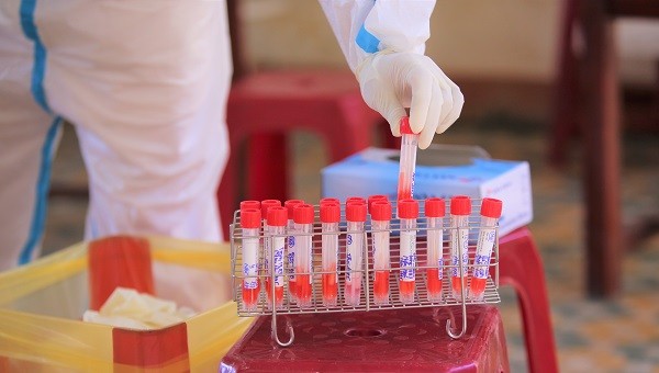 Giám đốc CDC Đà Nẵng cho biết, tất cả mẫu bệnh phẩm tại Đà Nẵng đều là chủng virus Anh, trong khi mẫu của BN số 3634 mang chủng virus Ấn Độ.