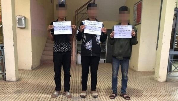 3 thiếu niên chuyên trộm đèn năng lượng mặt trời tại nghĩa trang ở Đà Nẵng.