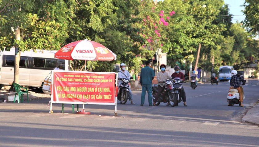 Một khu vực ở Đà Nẵng đang thực hiện giãn cách xã hội để phòng chống dịch COVID-19.