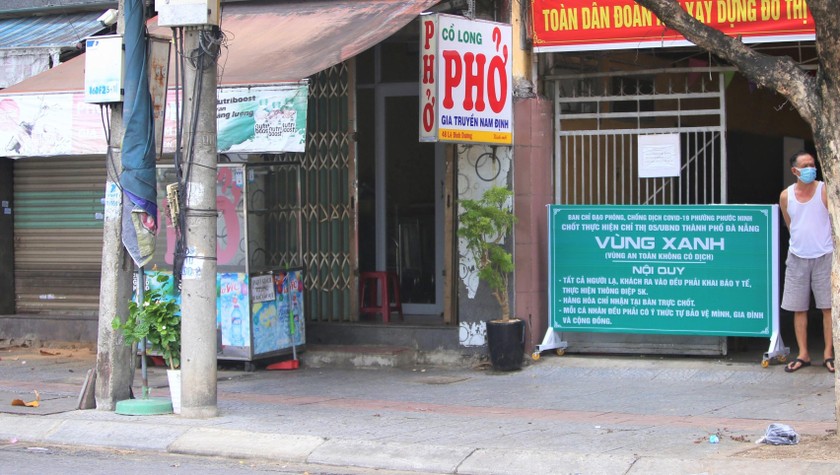 Được mở bán trở lại, nhiều hàng quán vùng xanh ở Đà Nẵng vẫn đóng cửa.