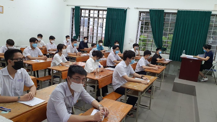 Đà Nẵng cho phép hơn 17.000 người là giáo viên, học sinh trở về thành phố.