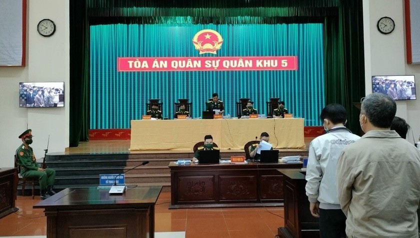 Tòa án Quân sự Quân khu 5 xét xử chín bị cáo liên quan đến những sai phạm tại dự án đường cao tốc Đà Nẵng - Quảng Ngãi.