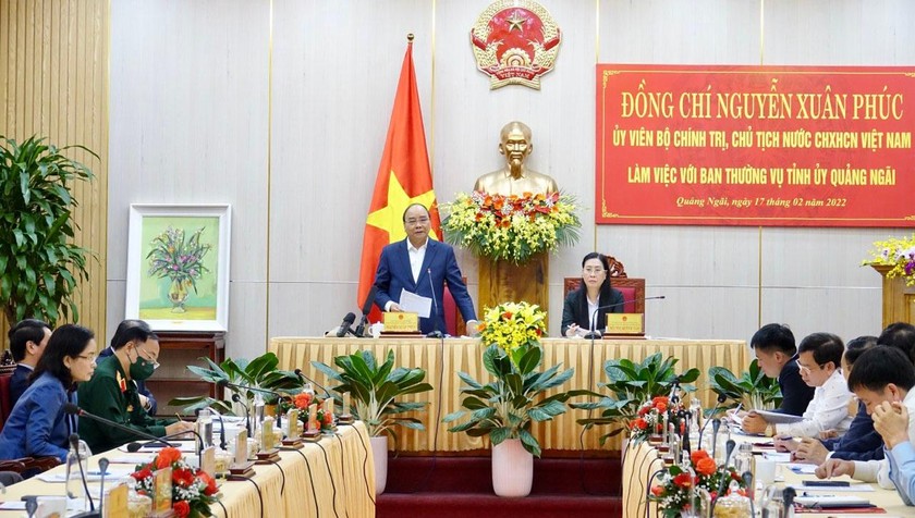 Chủ tịch nước Nguyễn Xuân Phúc cùng đoàn công tác làm việc với Ban Thường vụ Tỉnh uỷ Quảng Ngãi