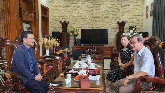 Thăm chúc Tết gia đình đồng chí Nguyễn Tư - Nguyên Giám đốc Công ty. 