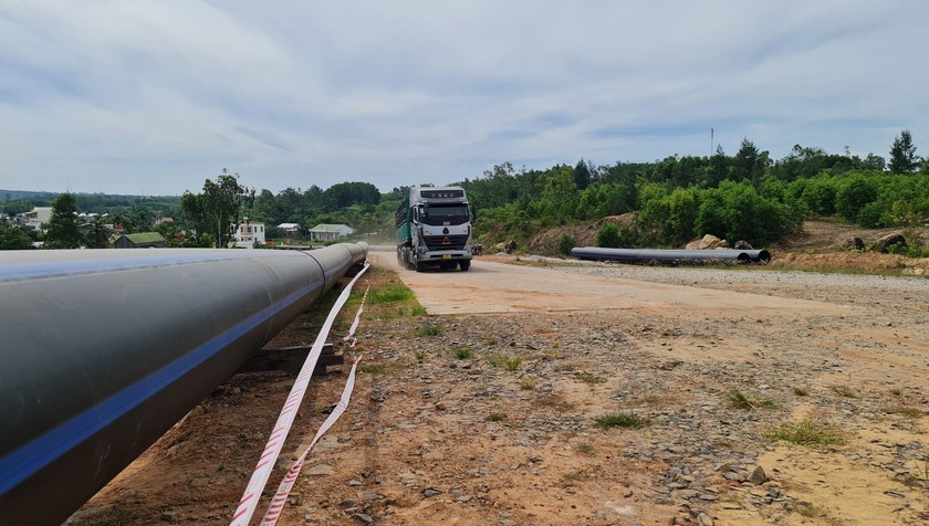 Nhà máy Bột – Giấy VNT19 tự ý đặt đường ống xả thải