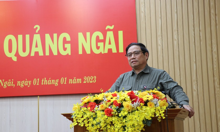 Thủ tướng Chính phủ Phạm Minh Chính phát biểu chỉ đạo tại buổi làm việc với Ban Thường vụ Tỉnh ủy Quảng Ngãi