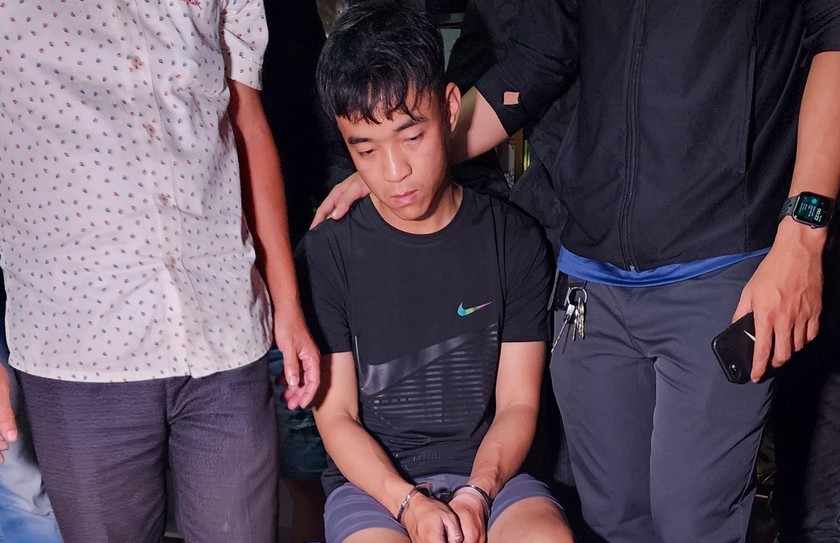 Nghi phạm Lê Phú Cao bị bắt giữ.