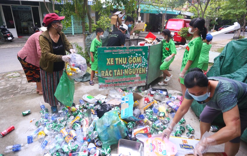 Đà Nẵng đồng loạt tổ chức ngày hội thu gom rác tài nguyên trên địa bàn. 