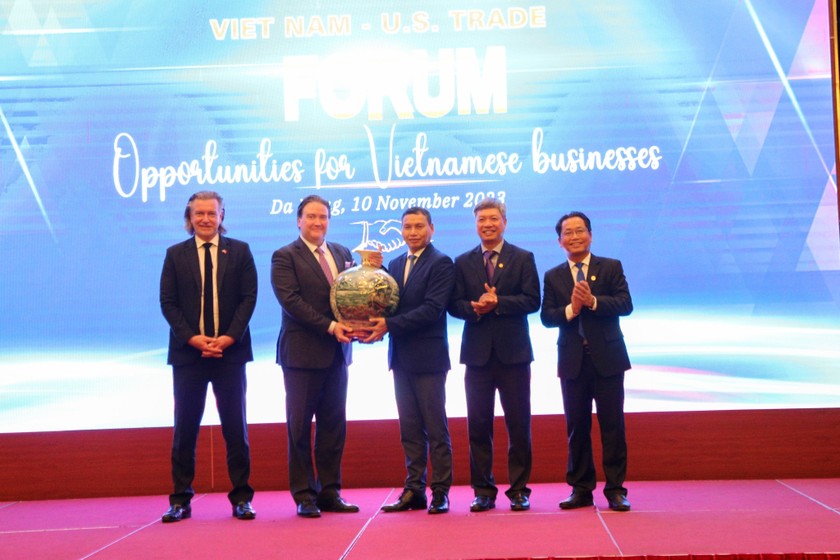 Sự kiện với sự tham gia của chính quyền và doanh nghiệp Quảng Nam, Đà Nẵng và các doanh nghiệp Mỹ.