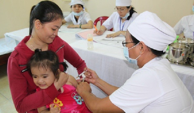 Theo Bộ Y tế, đã có 96,1% trẻ em trên toàn quốc được tiêm vét vắc xin ngừa bệnh sởi